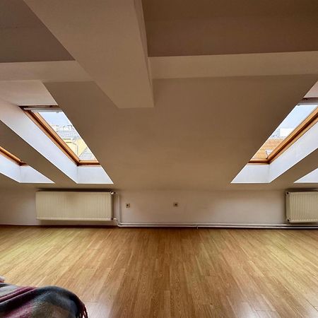 120 M2 Apartment In The Centre Of The Old Town Bratislava Exterior photo